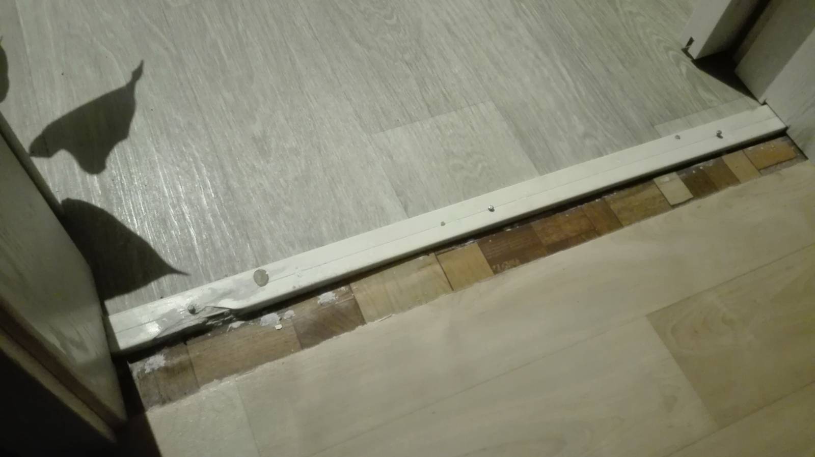 Jak je vedena elektrika v paneláku?