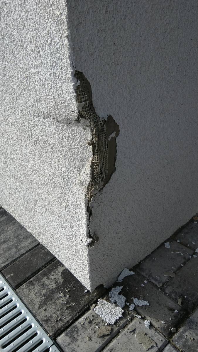 Jak opravit poškozenou fasádu?