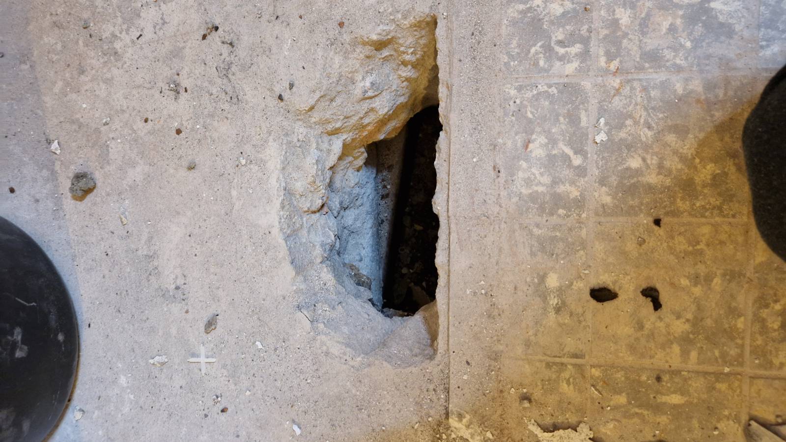Jak zalepit diru v trubce?