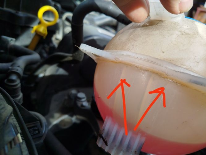 Demont vyrovnvac ndoby Roomster #5