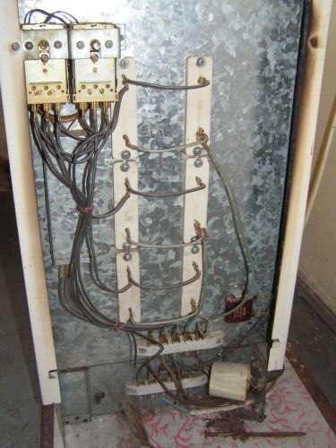 Jdou zapojit star akumulan kamna do zsuvky 220?