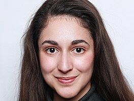 Pro mme ron sttn deficit lench cca 300 miliard ron? #3