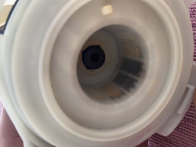 Myka Beko vyhazuje proudov chrni