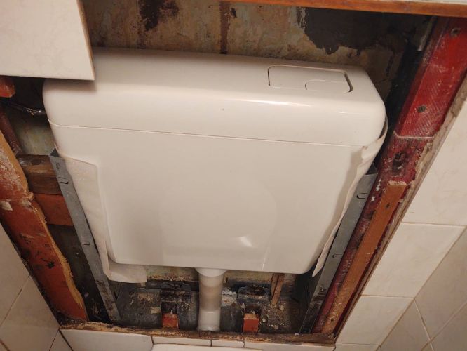 Uren typu WC splachovadla