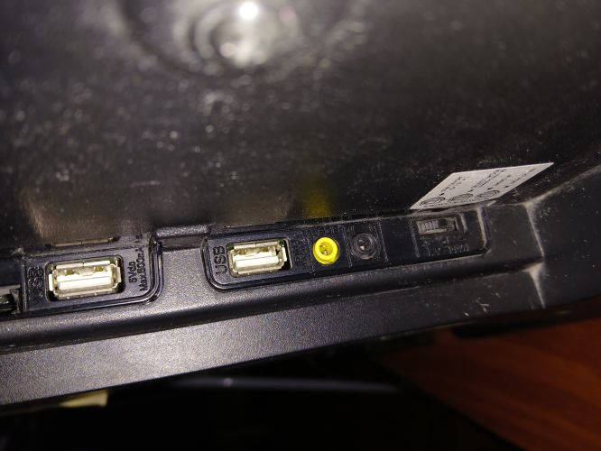Jak zapojit Herní konzoli PS2 a TV Hyundai #5