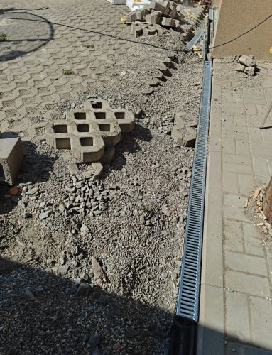 Zakončení dlažby