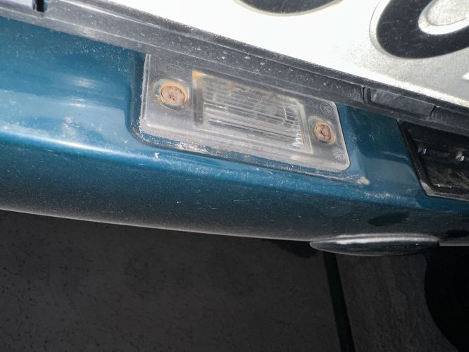 Čím se otevírá zadní kuft u Škoda Fabia HTP